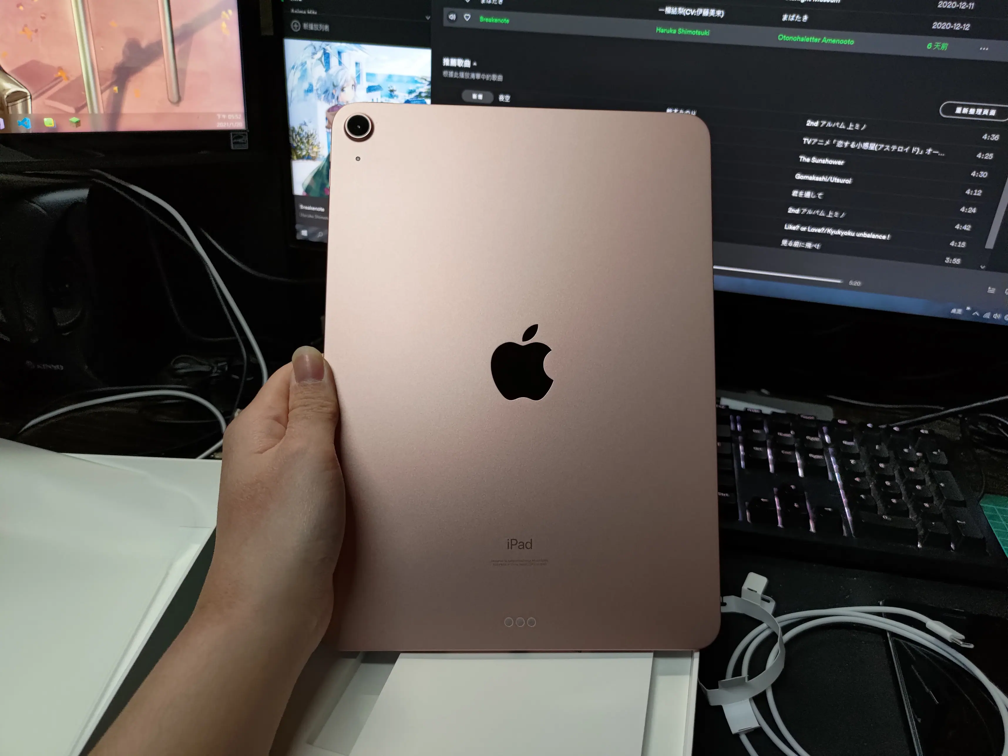 iPad Air 4 玫瑰金色