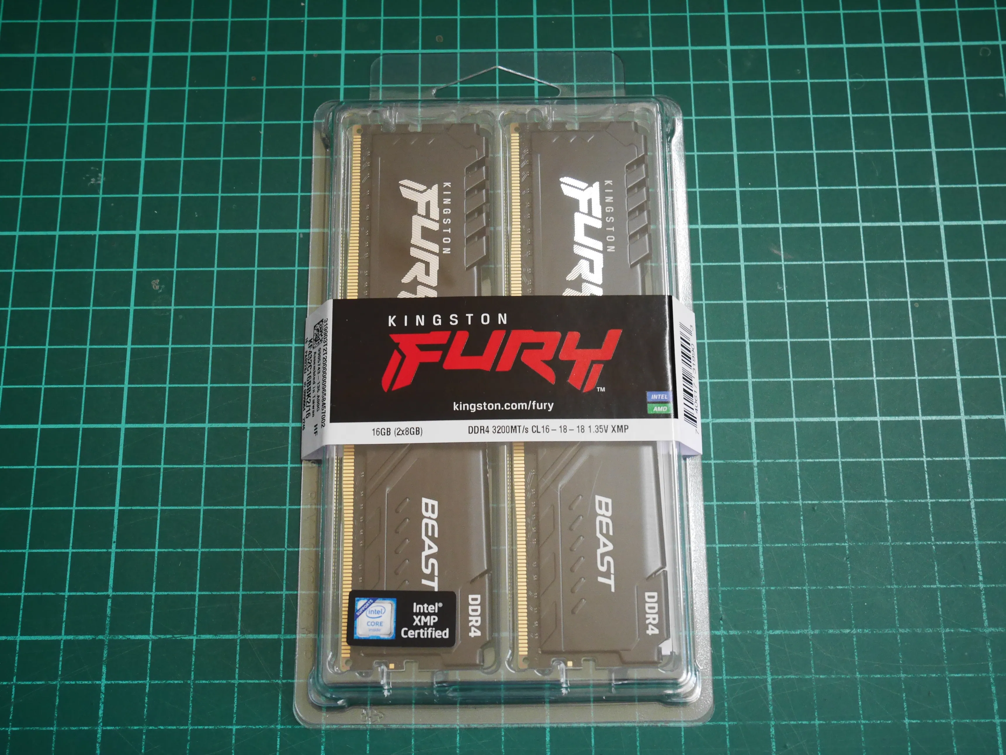 Kingston 記憶體包裝特寫